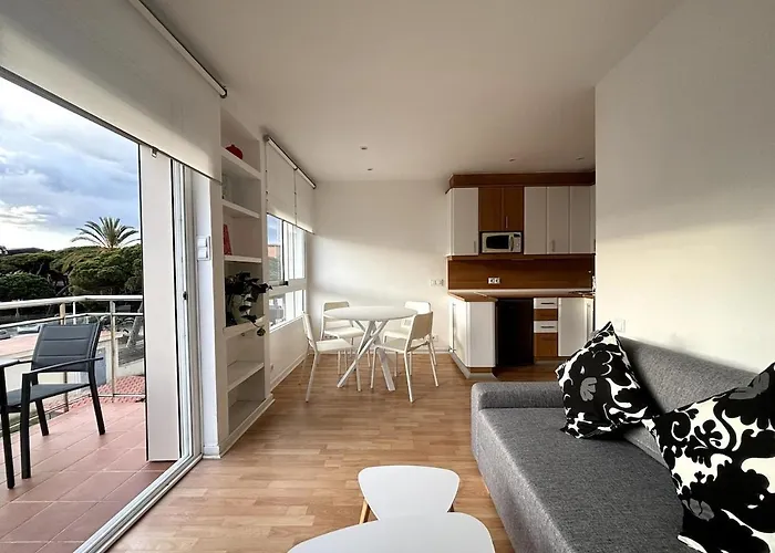 Panoramic View Mar 아파트 *